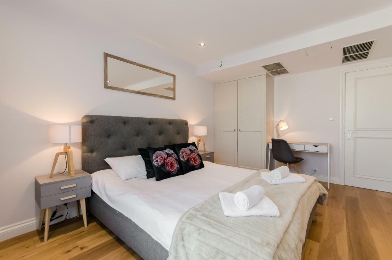 Ferienwohnung Kazimierz Penthouse with private terrace Krakau Exterior foto